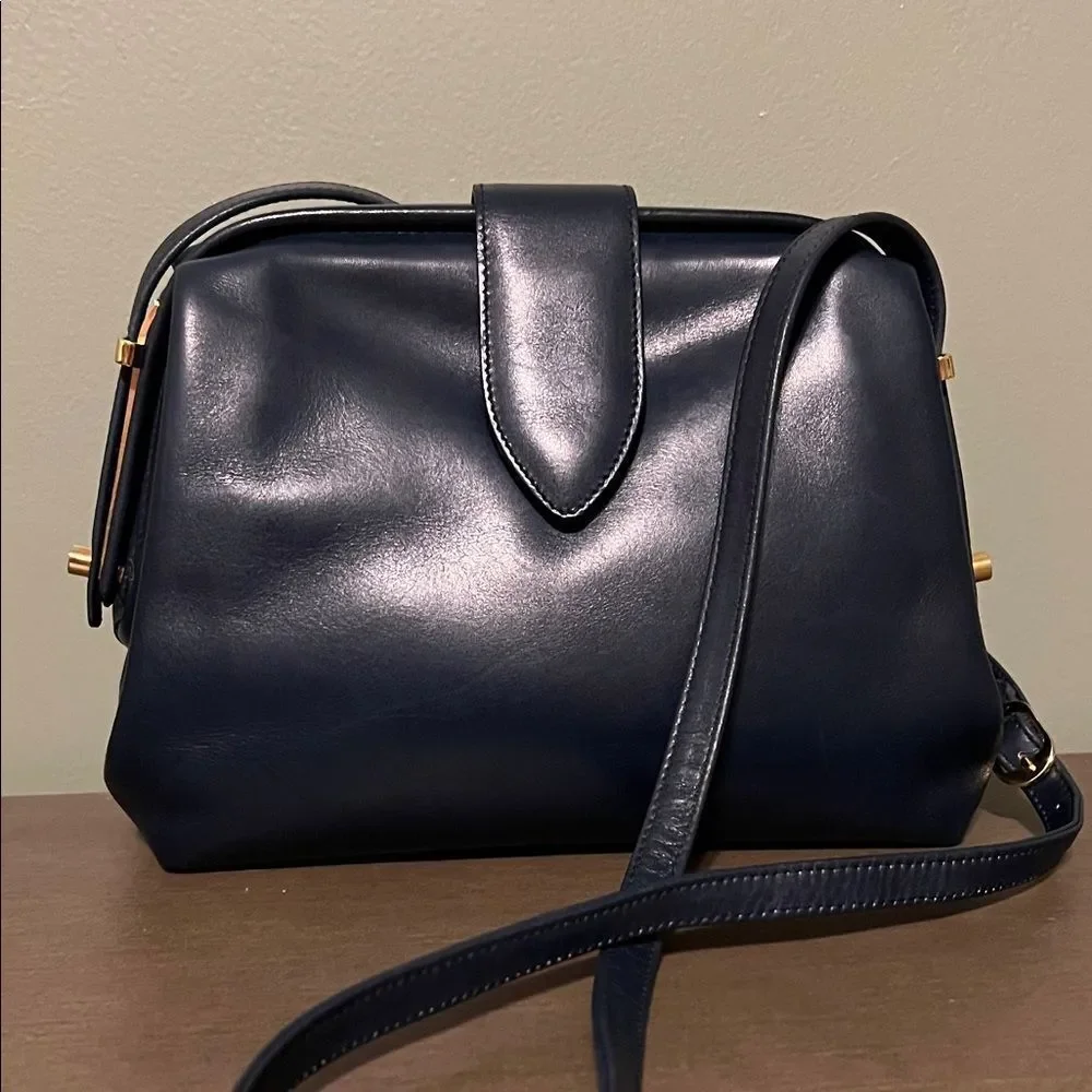 Salvatore Ferragamo classic salvatore
